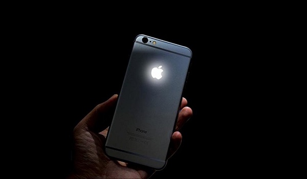 apple-logo-iPhone