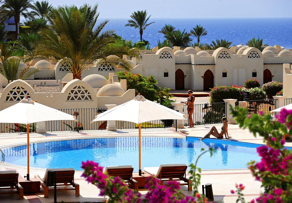 EGIPT-Reef Oasis Beach 5*-hotel cautat de turisti !