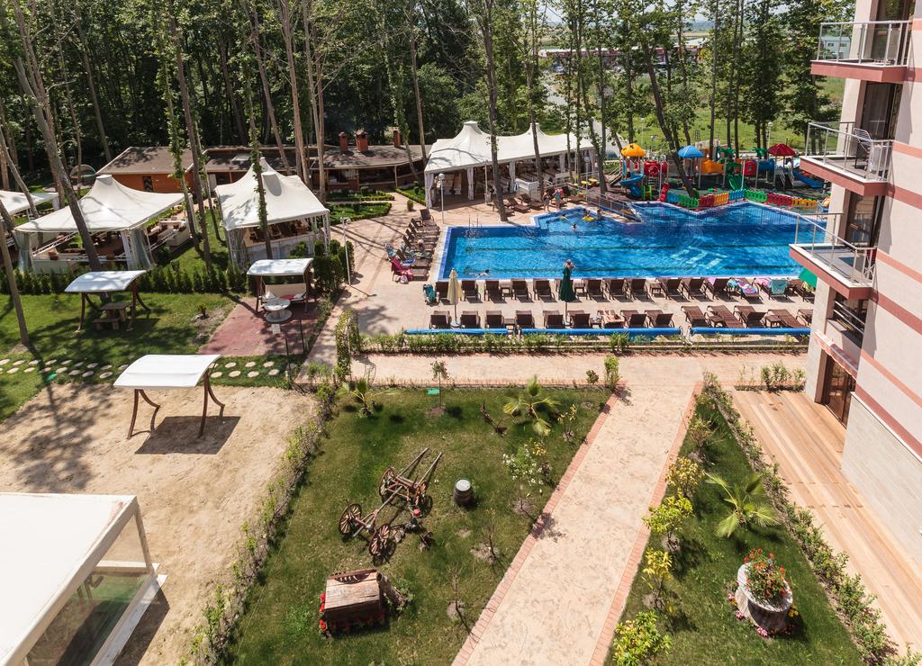 Vacanta la mare ! Bulgaria Hotel Tarsis 4*. Super pret !!!