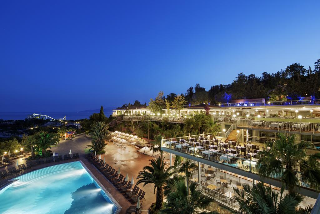 Kusadasi - Pine Bay Holiday Resort 5*