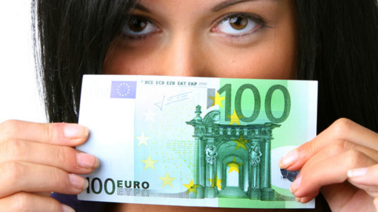 Молдавский парламент увеличит детское пособие на 100 евро