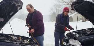 7 sfaturi pentru a porni mașina rapid și ușor în timpul iernii прикуривание автомобиля зимой